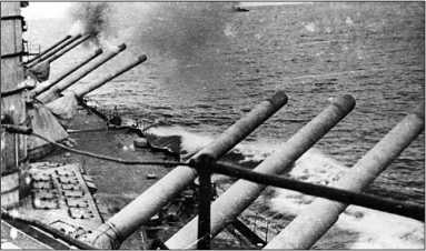 Иллюстрация к книге — Героические корабли Великой Отечественной [i_029.jpg]