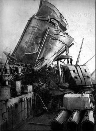 Иллюстрация к книге — Героические корабли Великой Отечественной [i_067.jpg]