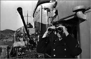 Иллюстрация к книге — Героические корабли Великой Отечественной [i_117.jpg]