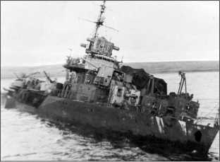 Иллюстрация к книге — Героические корабли Великой Отечественной [i_128.jpg]