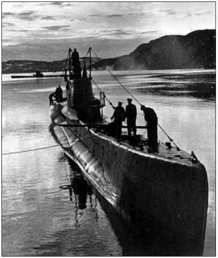 Иллюстрация к книге — Героические корабли Великой Отечественной [i_211.jpg]