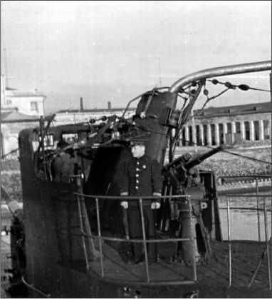 Иллюстрация к книге — Героические корабли Великой Отечественной [i_262.jpg]