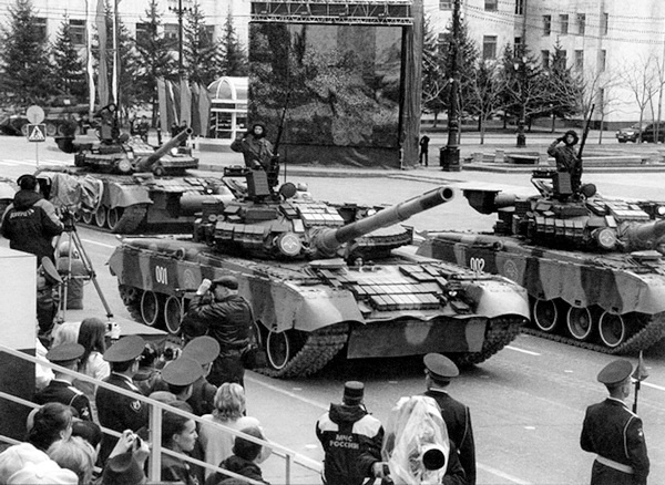 Иллюстрация к книге — Танк Т-80 [i_003.jpg]