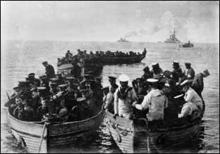 Иллюстрация к книге — Дарданеллы 1915: Самое кровавое поражение Черчилля [i_080.jpg]