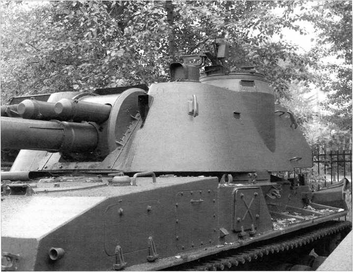 Иллюстрация к книге — Самоходные артиллерийские установки «Акация», «Тюльпан» и «Гиацинт» [i_032.jpg]