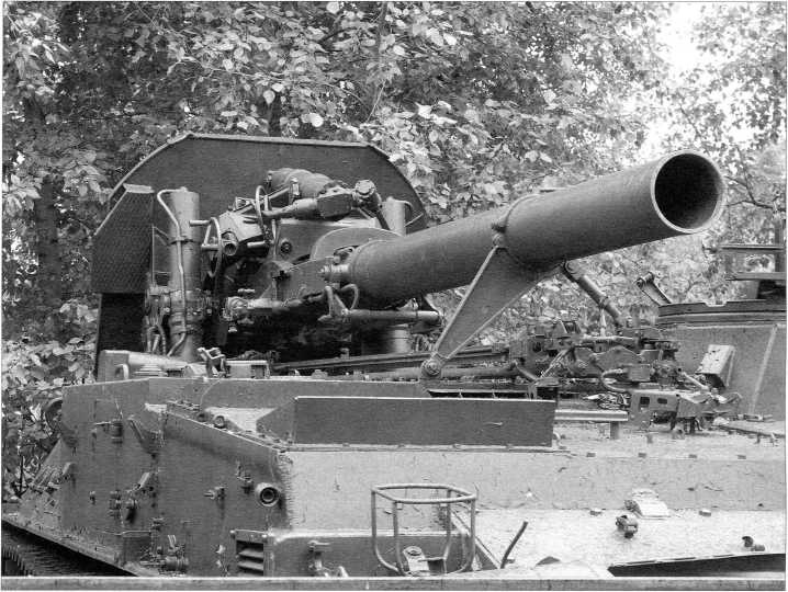 Иллюстрация к книге — Самоходные артиллерийские установки «Акация», «Тюльпан» и «Гиацинт» [i_073.jpg]