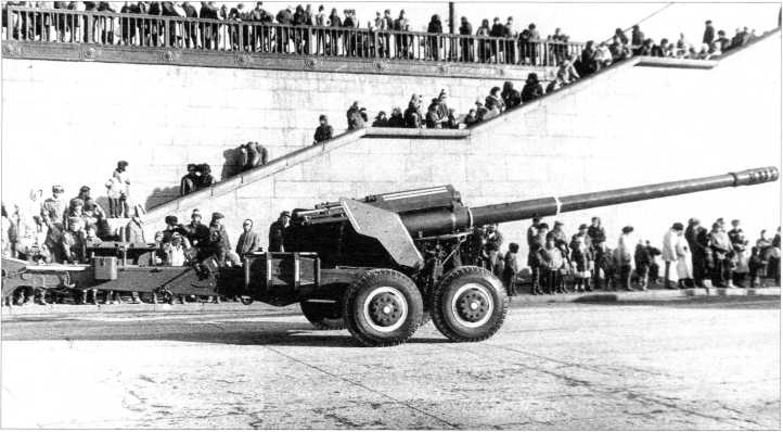 Иллюстрация к книге — Самоходные артиллерийские установки «Акация», «Тюльпан» и «Гиацинт» [i_083.jpg]