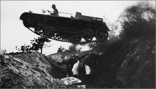 Иллюстрация к книге — Танки Блицкрига Pz.I и Pz.II [i_029.jpg]