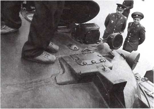 Иллюстрация к книге — Т-72. Уральская броня против НАТО [i_036.jpg]