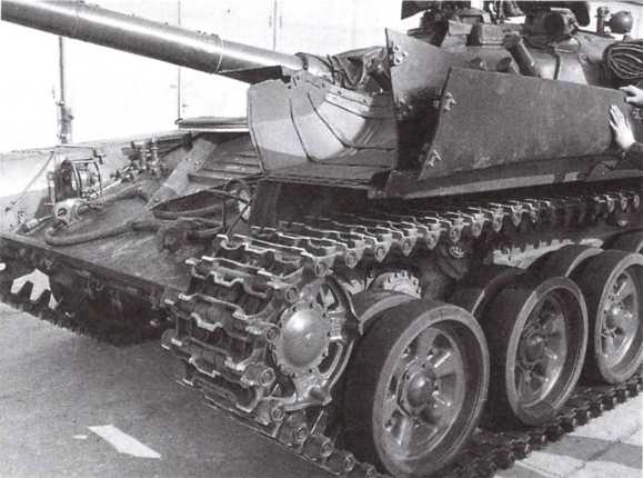 Иллюстрация к книге — Т-72. Уральская броня против НАТО [i_060.jpg]