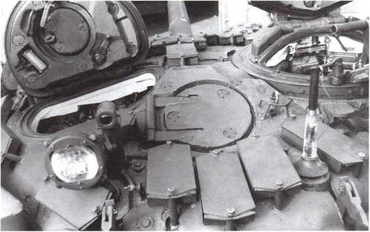 Иллюстрация к книге — Т-72. Уральская броня против НАТО [i_093.jpg]