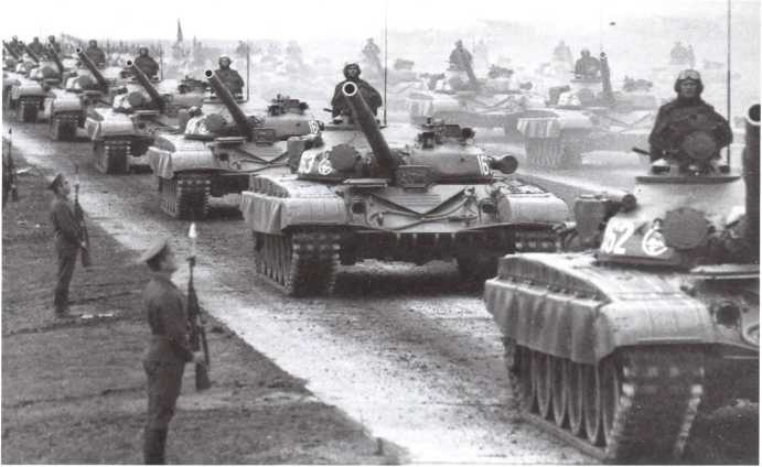 Иллюстрация к книге — Т-72. Уральская броня против НАТО [i_147.jpg]