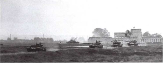 Иллюстрация к книге — Т-72. Уральская броня против НАТО [i_187.jpg]