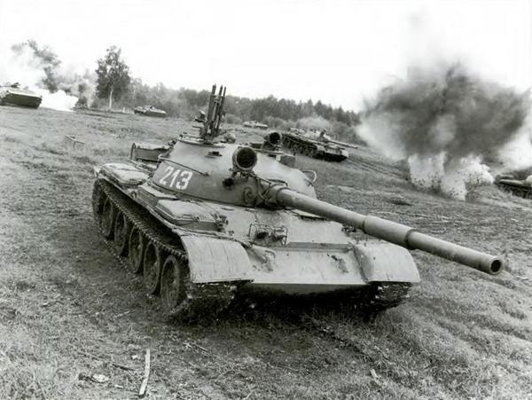 Иллюстрация к книге — Т-62: Убийца «Центурионов» и «Олифантов» [i_058.jpg]