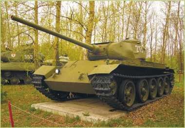 Иллюстрация к книге — Т-54 и Т-55. «Танк-солдат» [i_007.jpg]