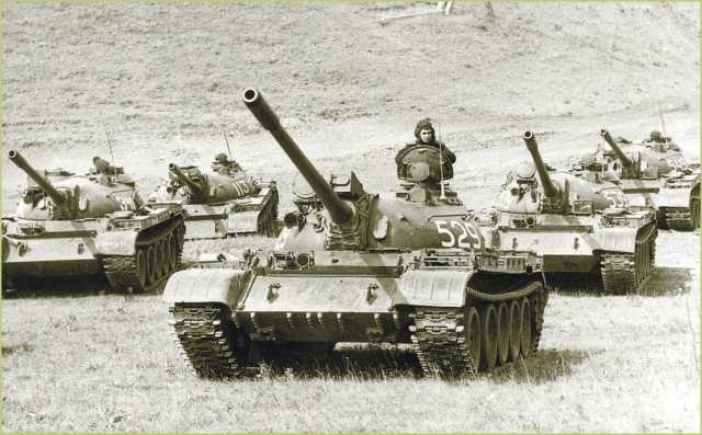 Иллюстрация к книге — Т-54 и Т-55. «Танк-солдат» [i_061.jpg]