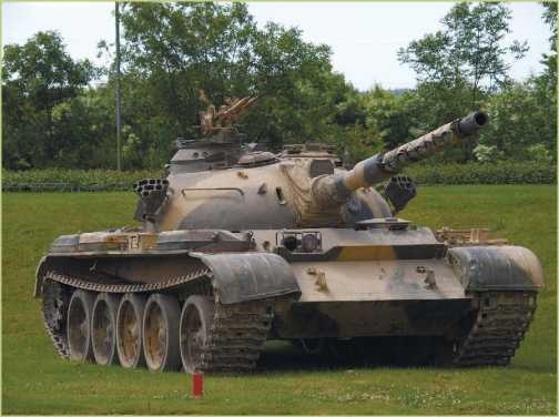 Иллюстрация к книге — Т-54 и Т-55. «Танк-солдат» [i_075.jpg]