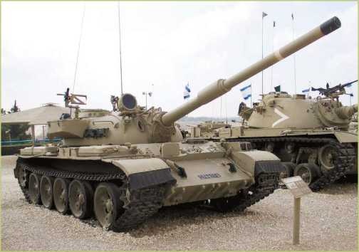 Иллюстрация к книге — Т-54 и Т-55. «Танк-солдат» [i_093.jpg]