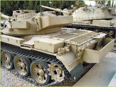 Иллюстрация к книге — Т-54 и Т-55. «Танк-солдат» [i_094.jpg]