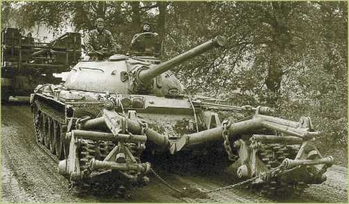 Иллюстрация к книге — Т-54 и Т-55. «Танк-солдат» [i_138.jpg]