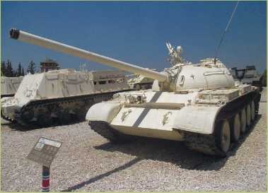 Иллюстрация к книге — Т-54 и Т-55. «Танк-солдат» [i_152.jpg]