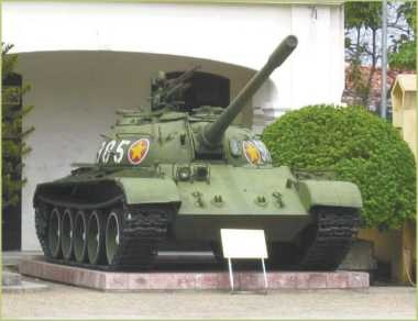 Иллюстрация к книге — Т-54 и Т-55. «Танк-солдат» [i_170.jpg]