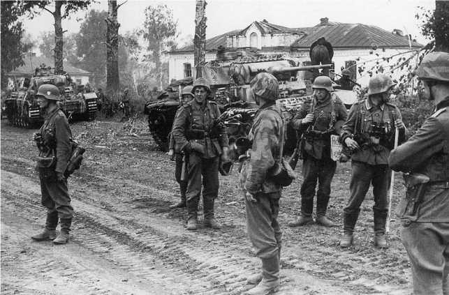 Иллюстрация к книге — Panzer III: Стальной символ блицкрига [i_119.jpg]