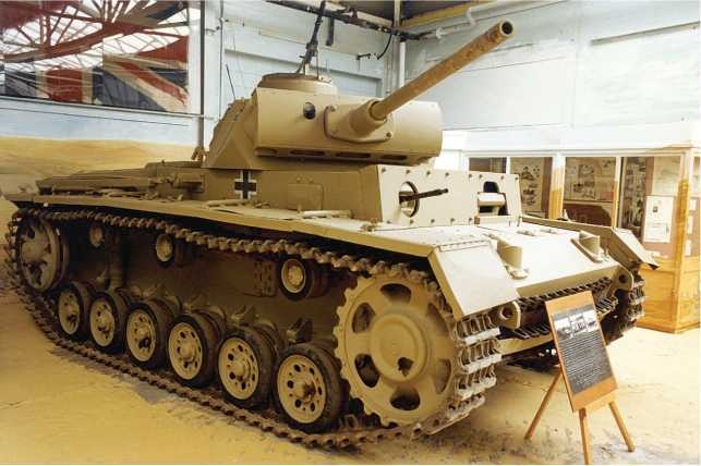 Иллюстрация к книге — Panzer III: Стальной символ блицкрига [i_174.jpg]