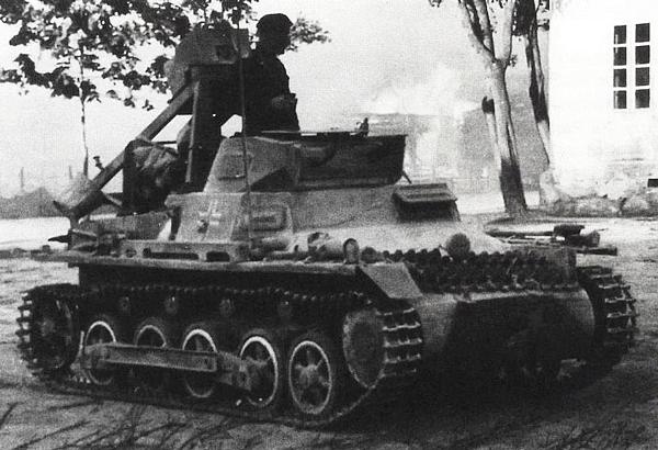 Иллюстрация к книге — Танковый блицкриг [i_051.jpg]