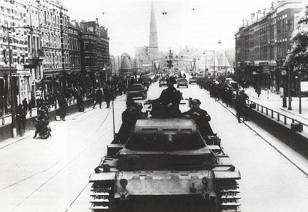 Иллюстрация к книге — Танковый блицкриг [i_054.jpg]