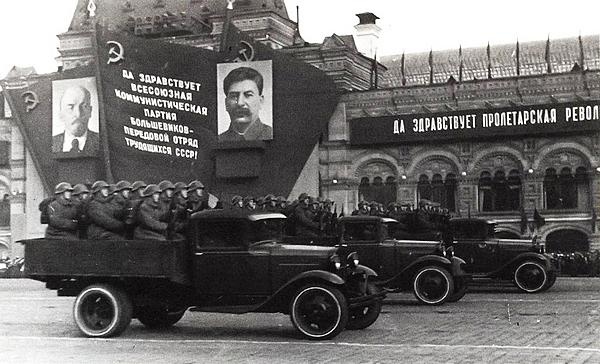 Иллюстрация к книге — Танковый блицкриг [i_142.jpg]