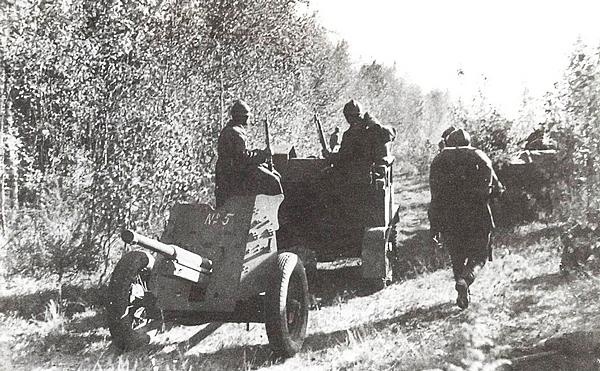 Иллюстрация к книге — Танковый блицкриг [i_147.jpg]