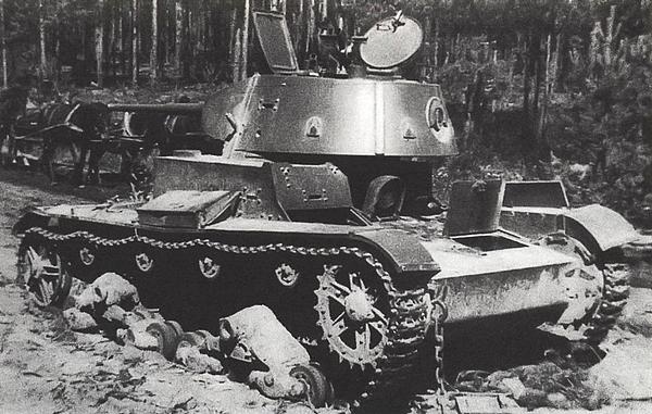 Иллюстрация к книге — Танковый блицкриг [i_221.jpg]