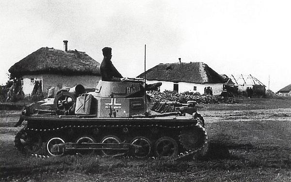 Иллюстрация к книге — Танковый блицкриг [i_294.jpg]