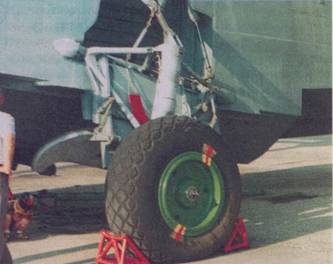 Иллюстрация к книге — Противолодочные самолеты [pic_59.jpg]