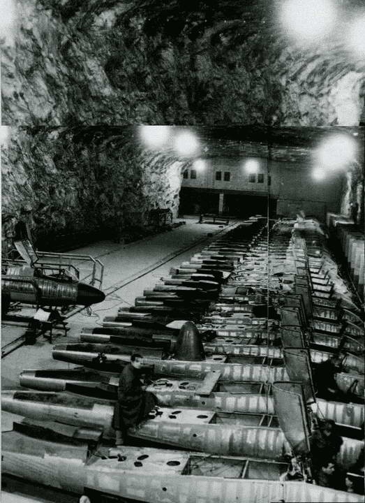 Иллюстрация к книге — Секретное оружие Гитлера.1933-1945 [i_079.jpg]