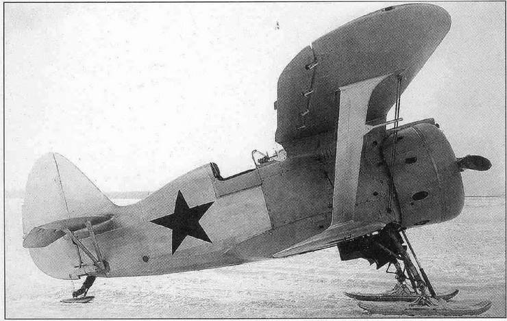 Иллюстрация к книге — Истребитель И-153 «Чайка» [i_036.jpg]