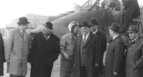 Иллюстрация к книге — Истребитель-бомбардировщик МиГ-27 [i_051.jpg]