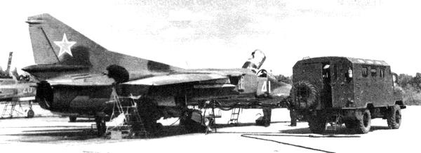 Иллюстрация к книге — Истребитель-бомбардировщик МиГ-27 [i_130.jpg]