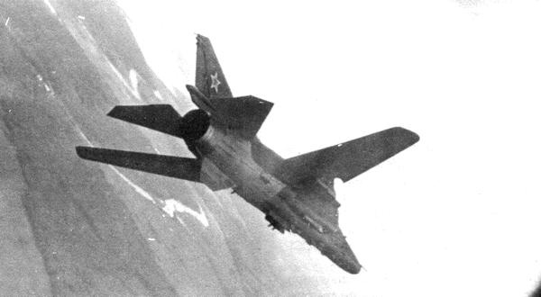 Иллюстрация к книге — Истребитель-бомбардировщик МиГ-27 [i_159.jpg]