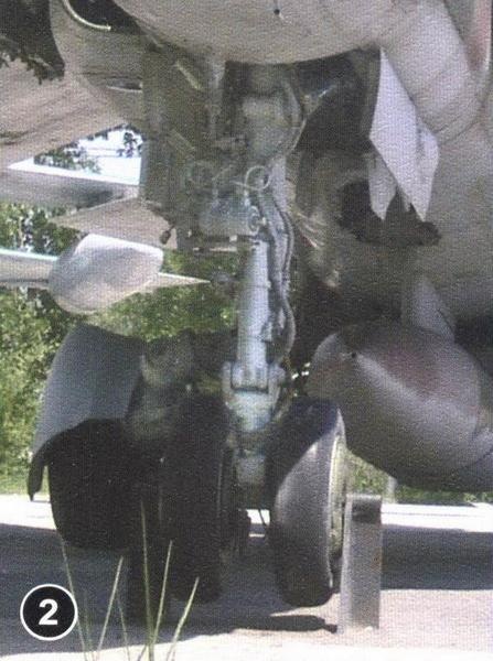 Иллюстрация к книге — Истребитель-бомбардировщик МиГ-27 [i_202.jpg]