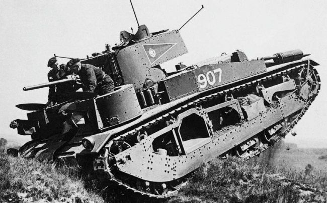 Иллюстрация к книге — Сухопутные линкоры Сталина [i_004.jpg]