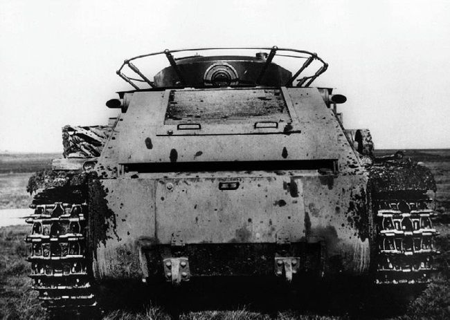 Иллюстрация к книге — Сухопутные линкоры Сталина [i_025.jpg]