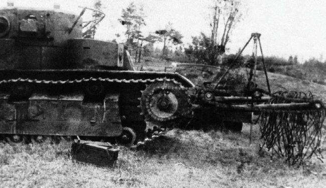 Иллюстрация к книге — Сухопутные линкоры Сталина [i_049.jpg]