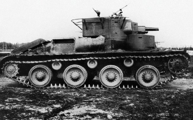 Иллюстрация к книге — Сухопутные линкоры Сталина [i_074.jpg]