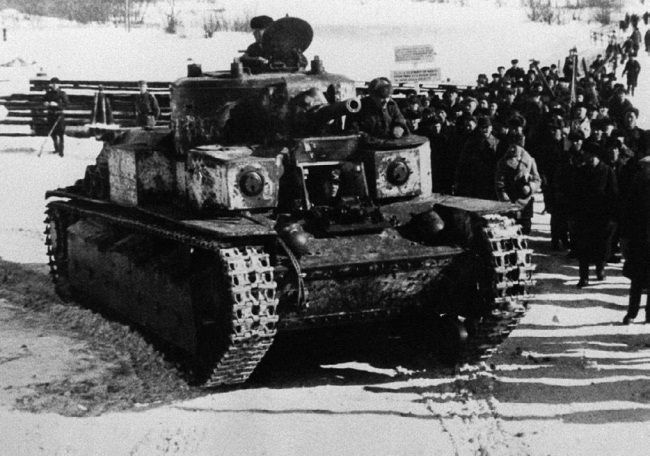 Иллюстрация к книге — Сухопутные линкоры Сталина [i_099.jpg]