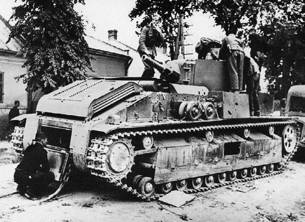 Иллюстрация к книге — Сухопутные линкоры Сталина [i_126.jpg]