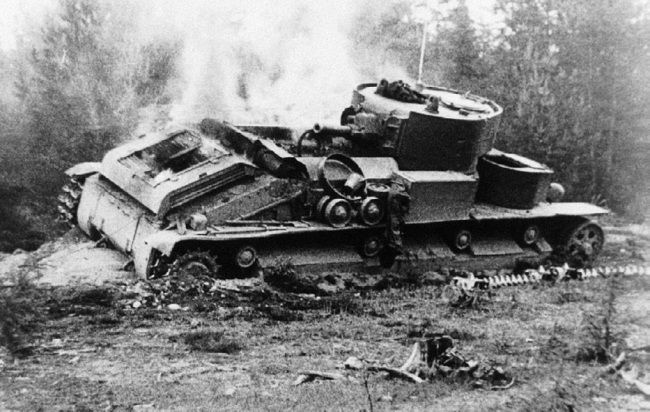 Иллюстрация к книге — Сухопутные линкоры Сталина [i_140.jpg]