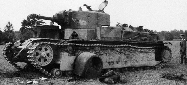 Иллюстрация к книге — Сухопутные линкоры Сталина [i_142.jpg]