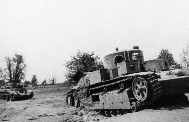 Иллюстрация к книге — Сухопутные линкоры Сталина [i_143.jpg]